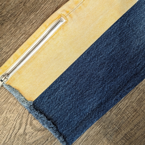 Levi's 501 Original Moto Jeans - Picture 8 of 10